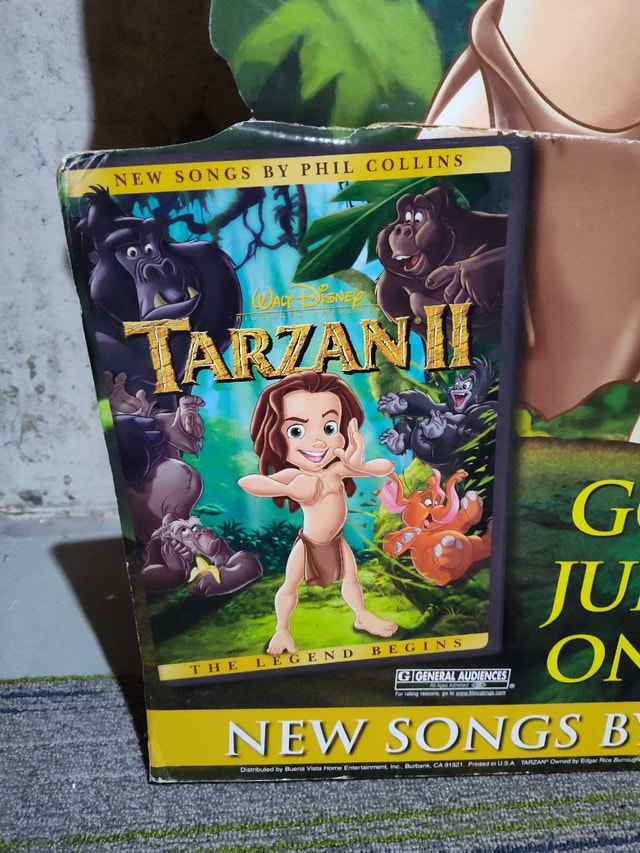 Vintage Rare 2005 Tarzan 2 Blockbuster Standee - photo 3