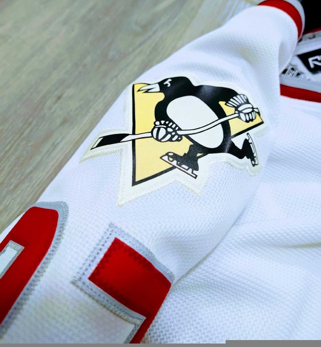 2007 Grail Dallas All Star Autographed Sidney Crosby Jersey - photo 5