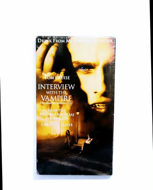 Vintage 1994 Interview With The Vampire Sealed VHS Tapes x3 - photo 2