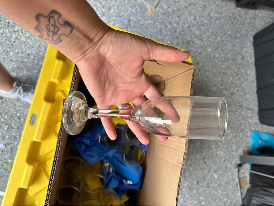 Champagne glasses (15)