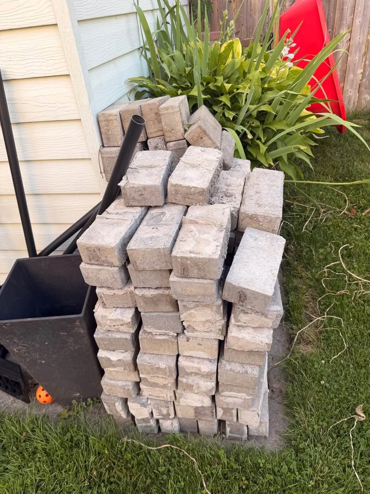 Concrete Paving Bricks - photo 3