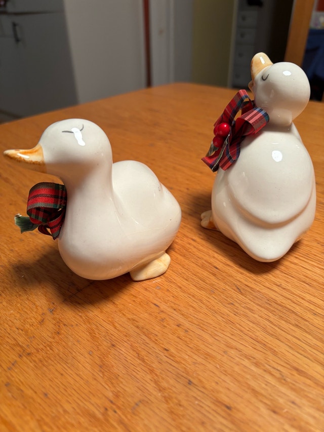 80s Enesco Ceramic Christmas Ducks - photo 2