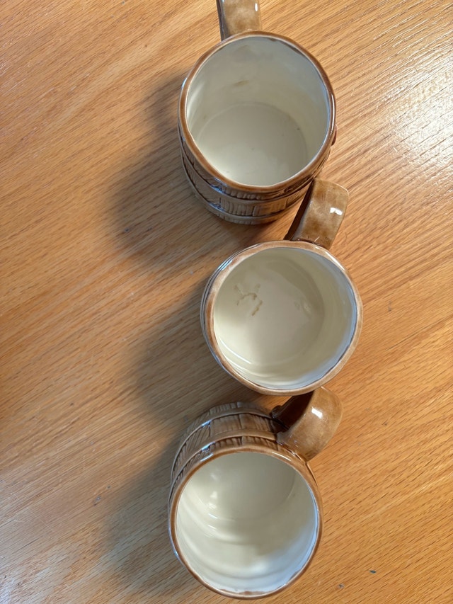 Set of 3 Atlantic Mold Ceramic Flowered Mugs Vintage - photo 5