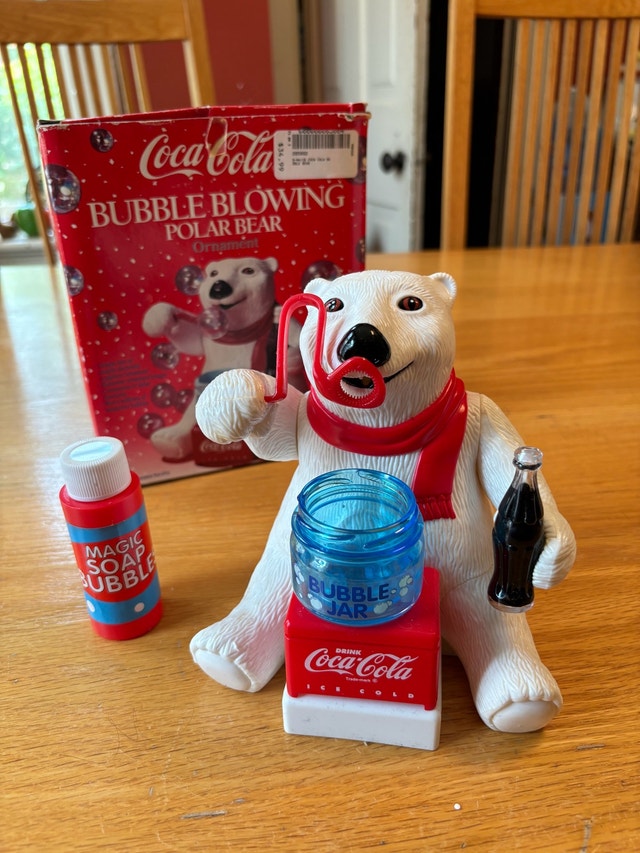 1996 Coca-Cola Bubble Blowing Polar Bear w Box- works!