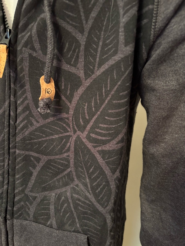 Medium Ten Tree Zip Cardigan with Leaf Print - photo 2