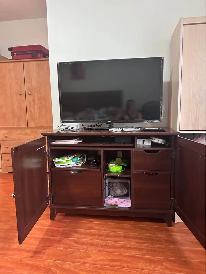 Tv with TV table (READ DESCRIPTION for measurements) - photo 3