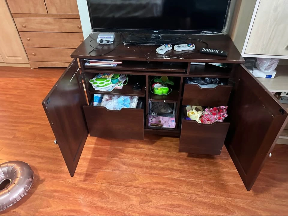 Tv with TV table (READ DESCRIPTION for measurements) - photo 4
