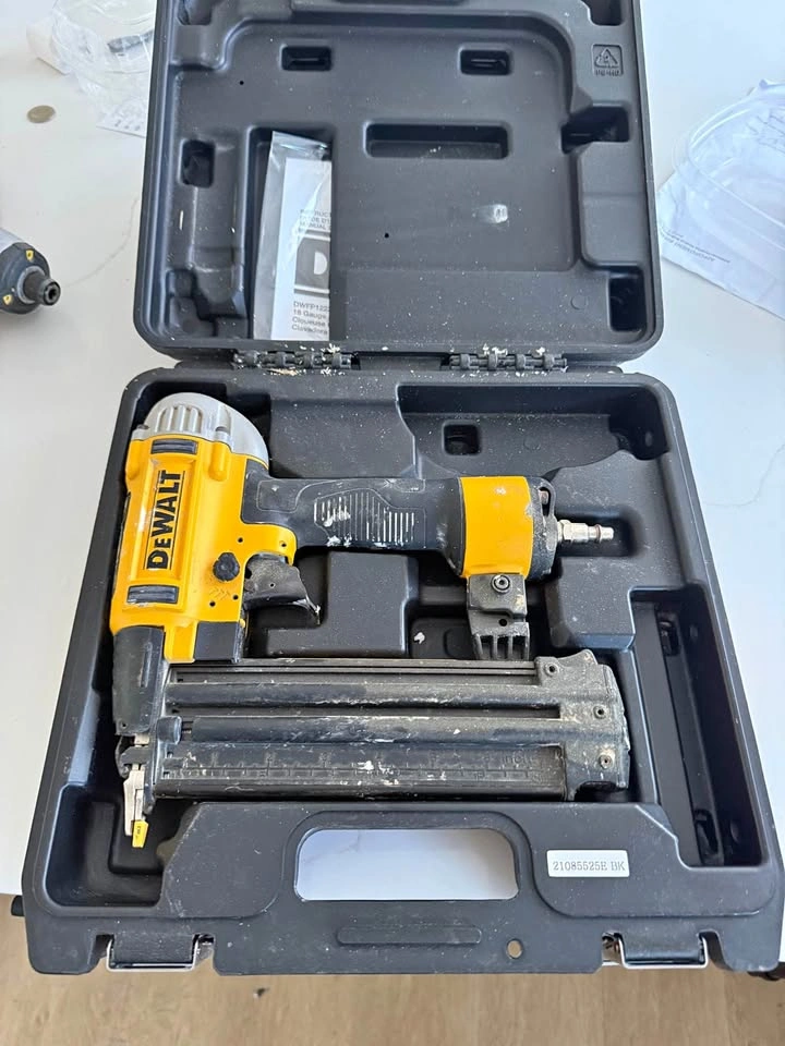 Dewalt brad nailer