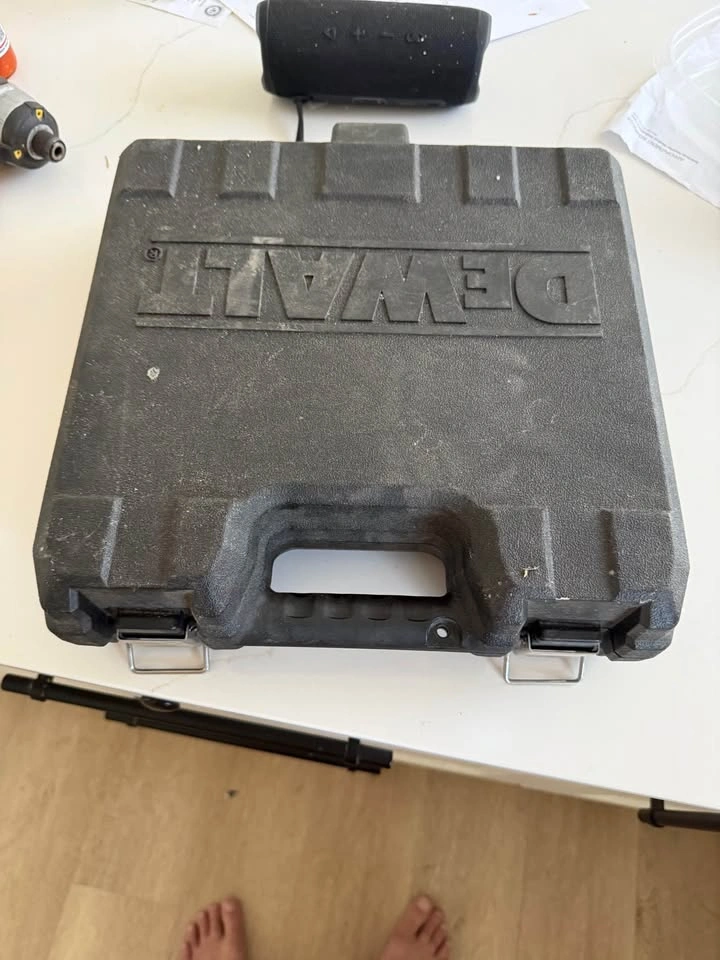 Dewalt brad nailer - photo 2