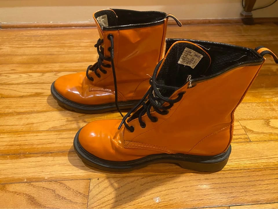 No Boundaries Shiny Orange Combat Boots "Natasha" Size 7 - photo 2