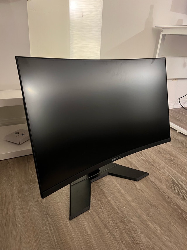 Gigabyte 32’’ 2K 165Hz Curved Gaming Monitor