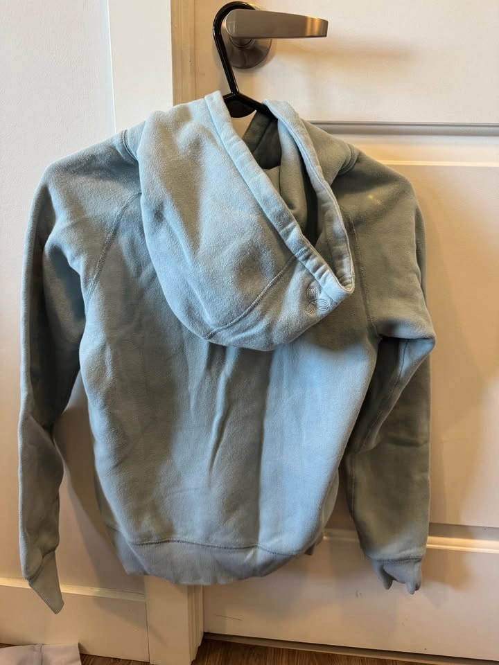 Tna Aritzia Hoodie XS - photo 2