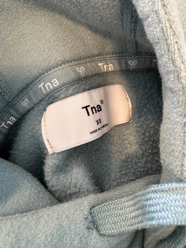 Tna Aritzia Hoodie XS - photo 3