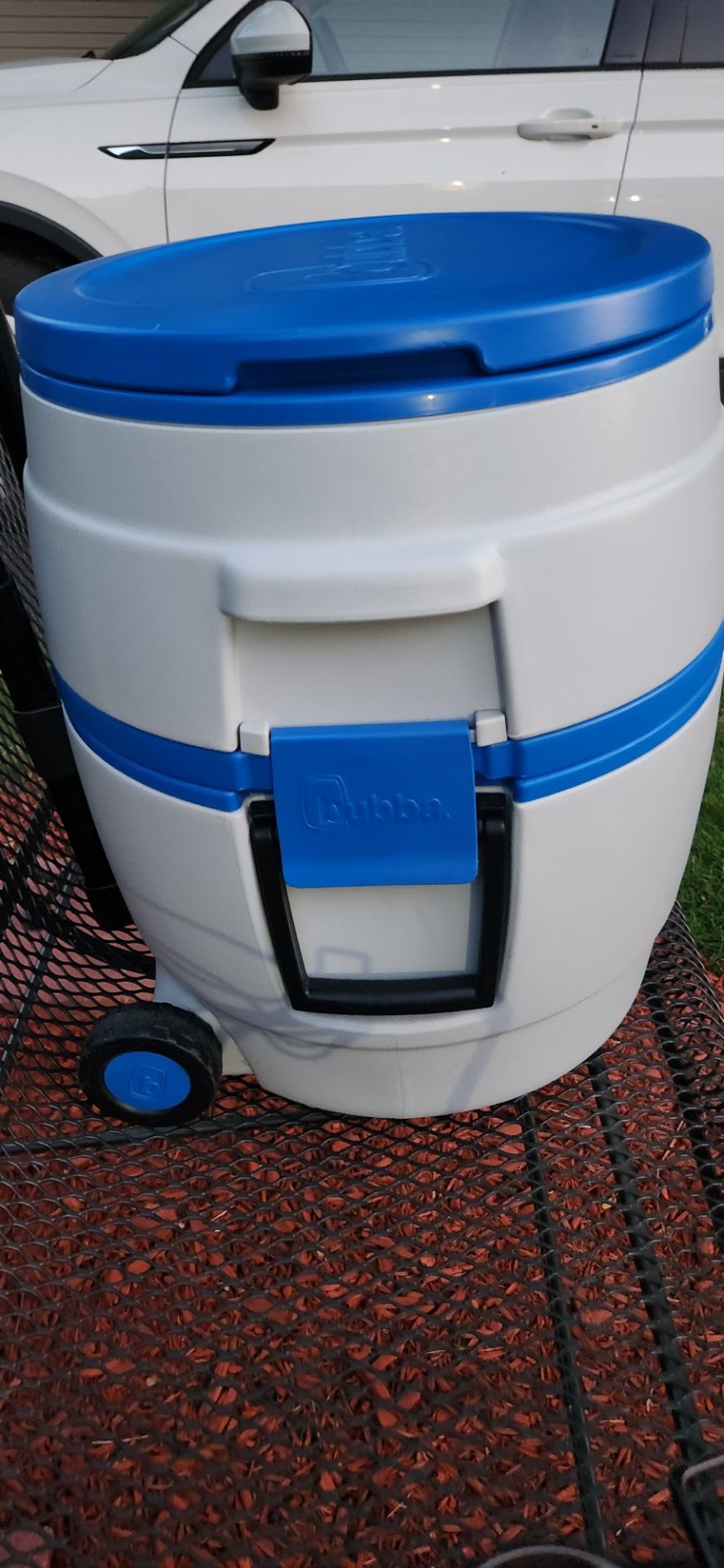 Bubba Keg Cooler 2 Layer 2-in-1 Wheeled Ice Chest Handle - photo 2