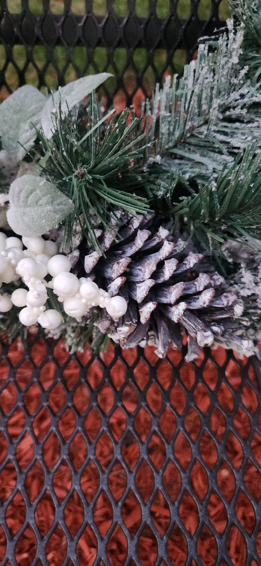New w tag beautiful Christmas wreath - photo 4