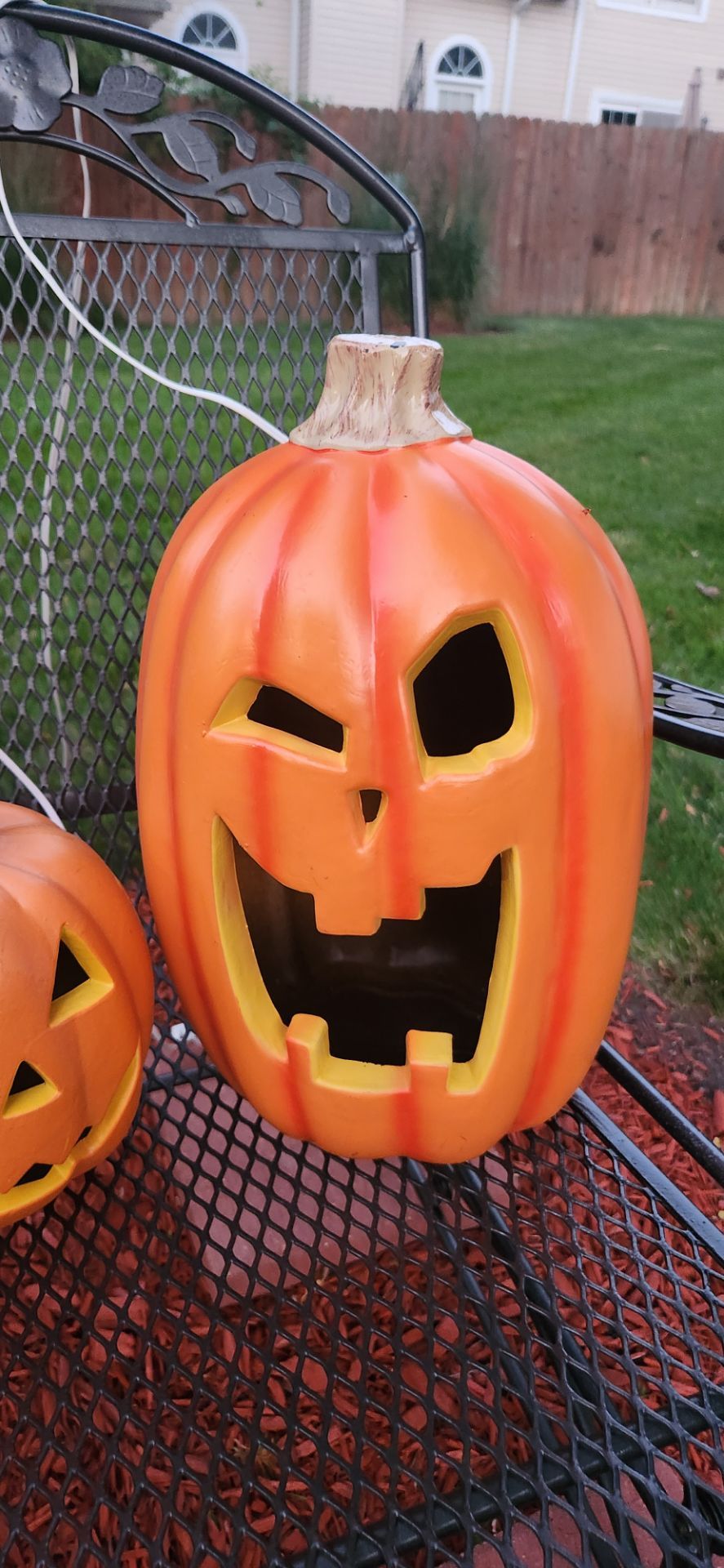 3 light up plastic blow mold pumpkins HALLOWEEN - photo 4