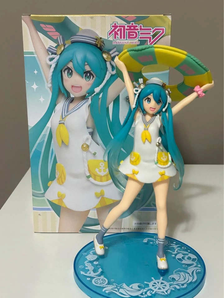 Authentic Anime Figures! - photo 2
