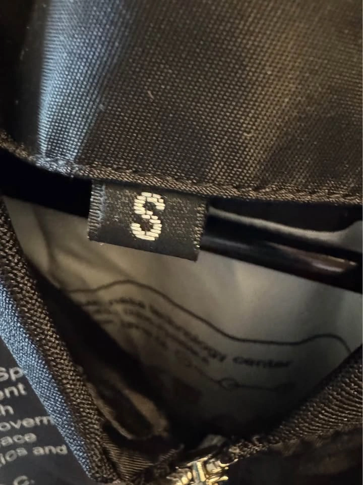 Nasa jacket size small worn once - photo 3
