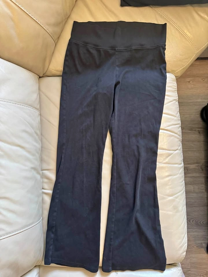 Womens H&M Divided Black Flared Leggings Size Medium