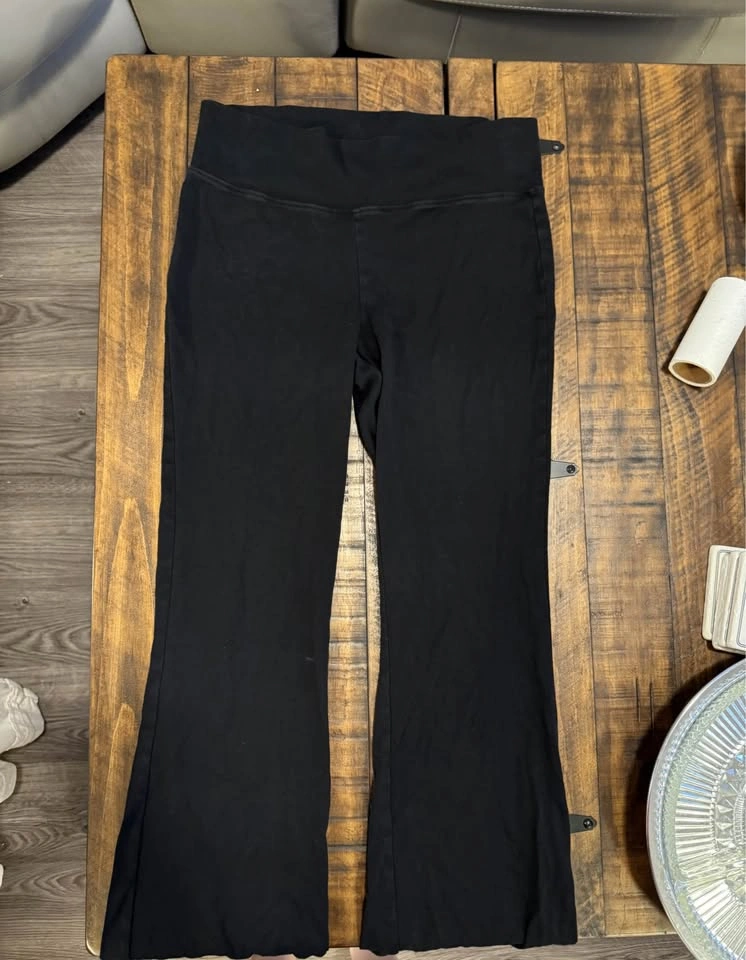 Womens H&M Divided Black Flared Leggings Size Medium - photo 3
