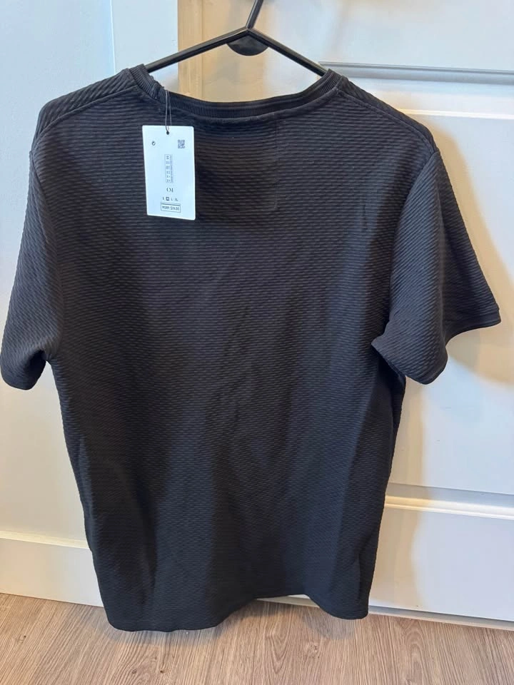 Never Worn Cactus Man Ricky Singh Men’s Textured Black Tee - photo 2