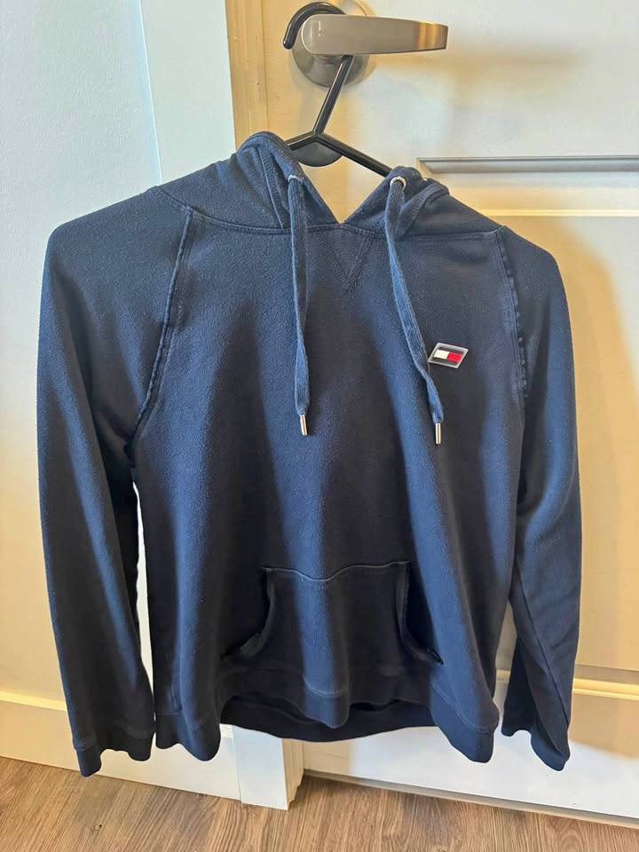 mens/womens tommy hilfiger hoodie size large