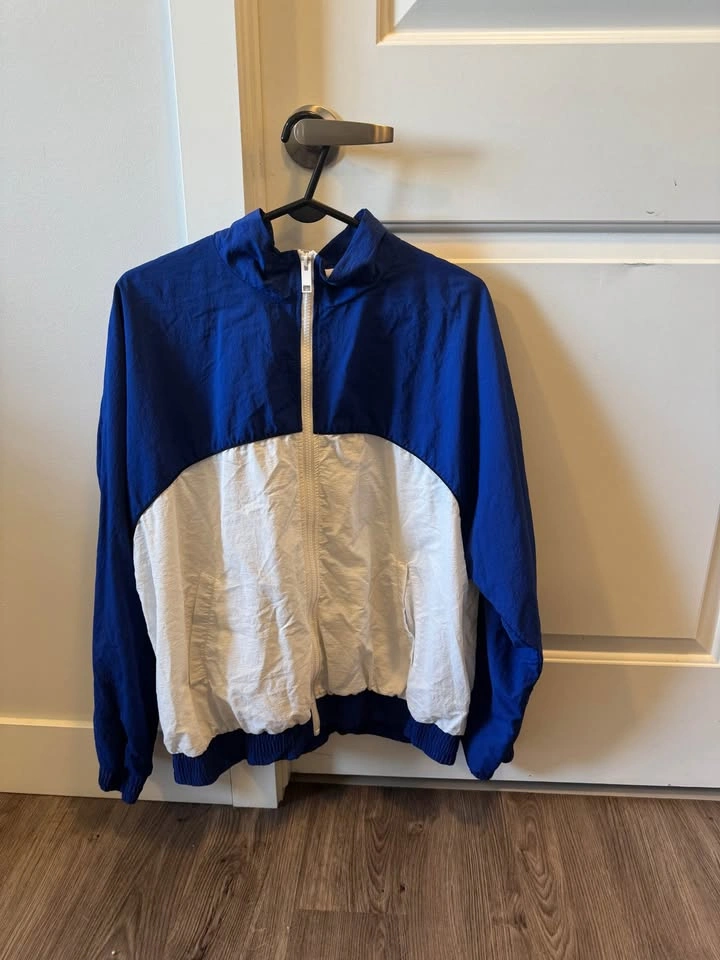 Garage blue and white windbreaker jacket size medium/large - photo 2