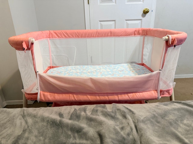 Baby Bassinet / Bedside Sleeper – Pink - photo 3
