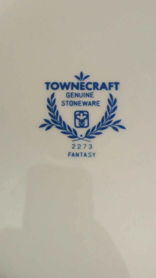 Townecraft Genuine Stoneware Fantasy Dinner Plate - photo 3