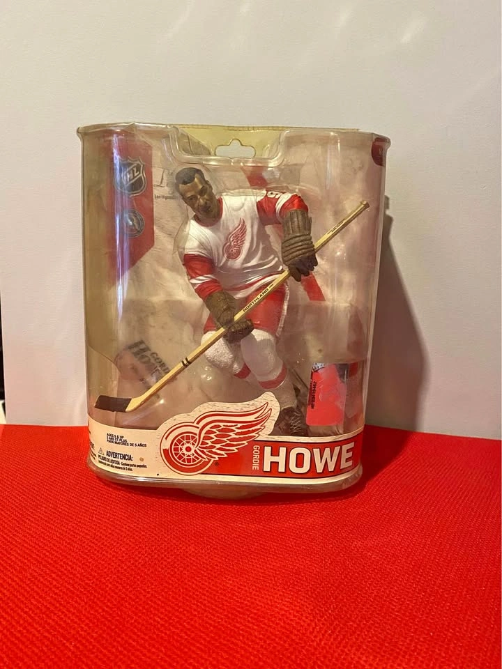 Gordie Howe - McFarlane Toys NHL Legends Action Figure
