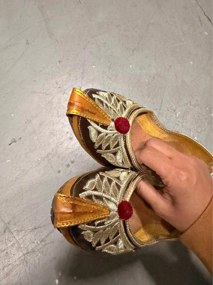 Embroidered Leather Jutti Khussa Shoes Size 6