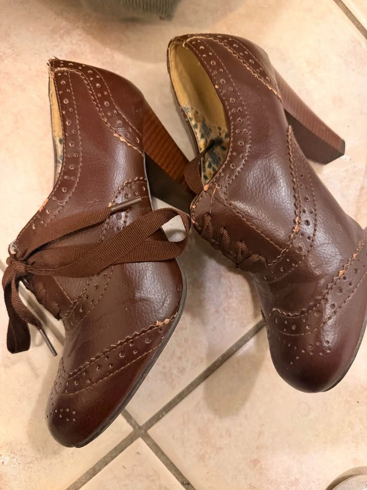 American Eagle Brown Heeled Oxford Shoes Size 5.5 - photo 3