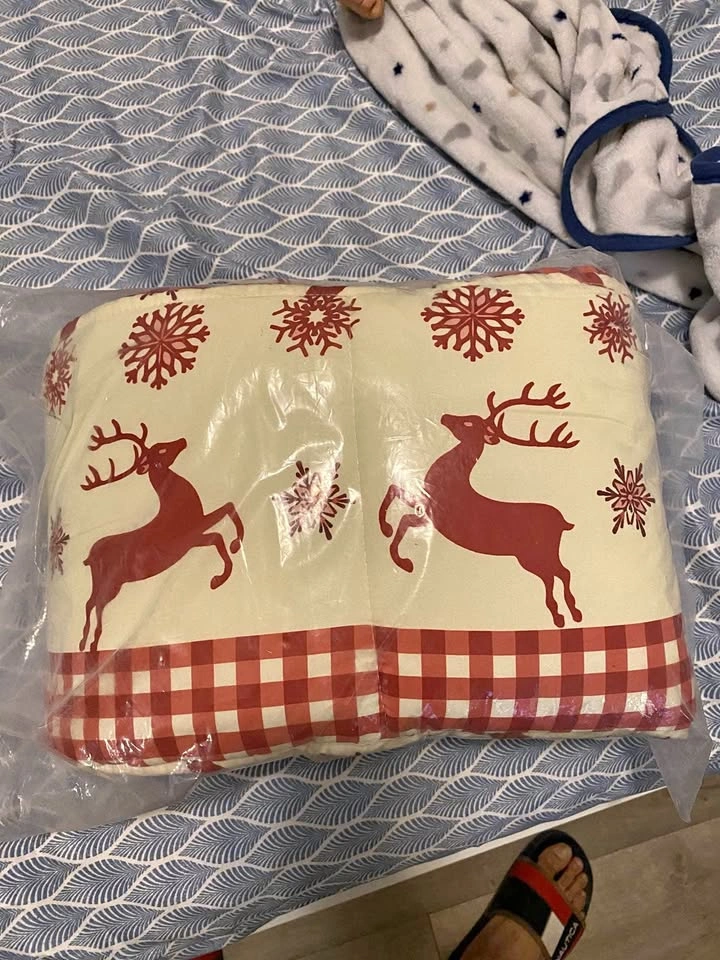 New Christmas Reindeer Snowflake Blanket