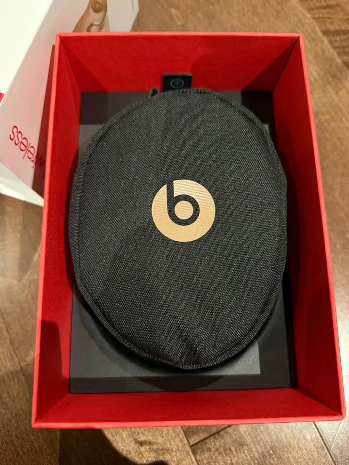 OPENBOX, NEW Beats Solo 3 Wireless Headset - photo 3