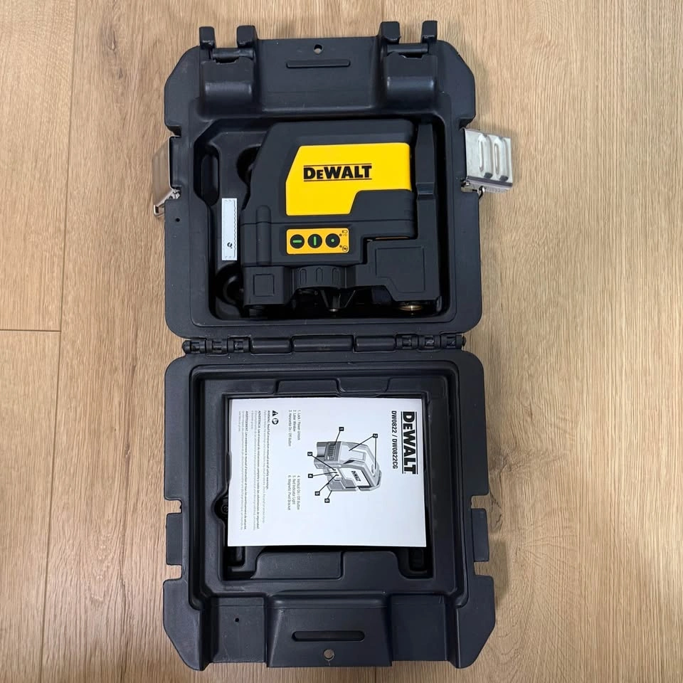 DeWalt DW0822CG Cross Line / Plumb Spot Combination Laser - photo 2