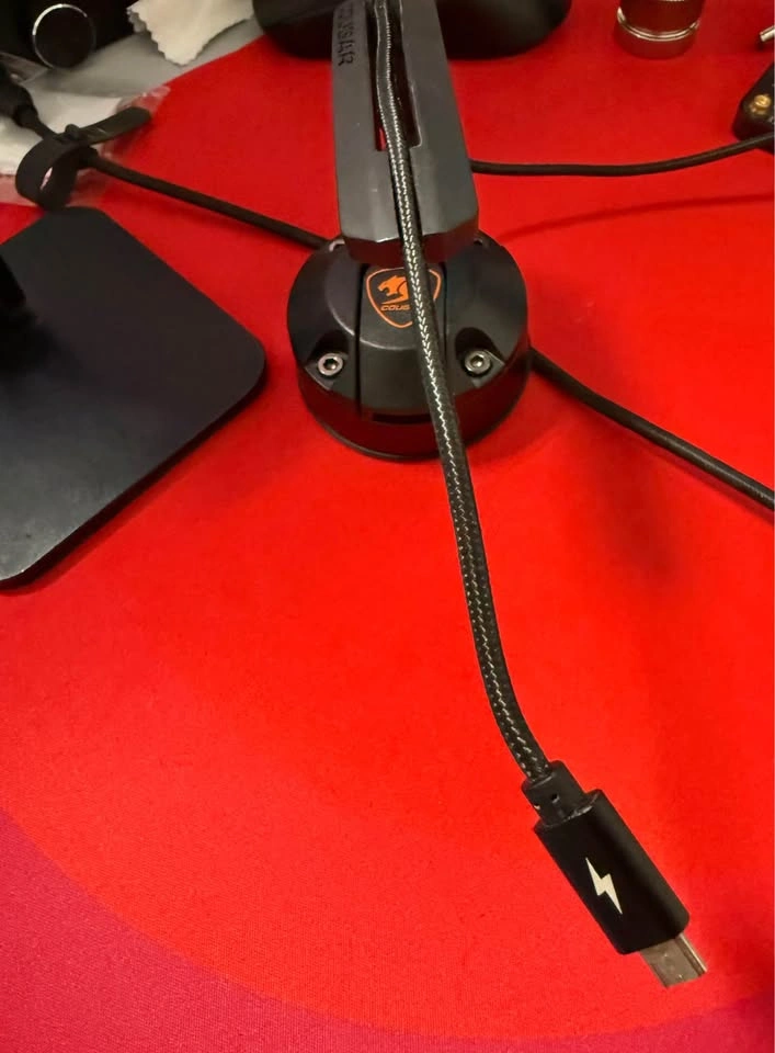 USED Cougar Bunker Gaming Mouse Bungee - photo 2
