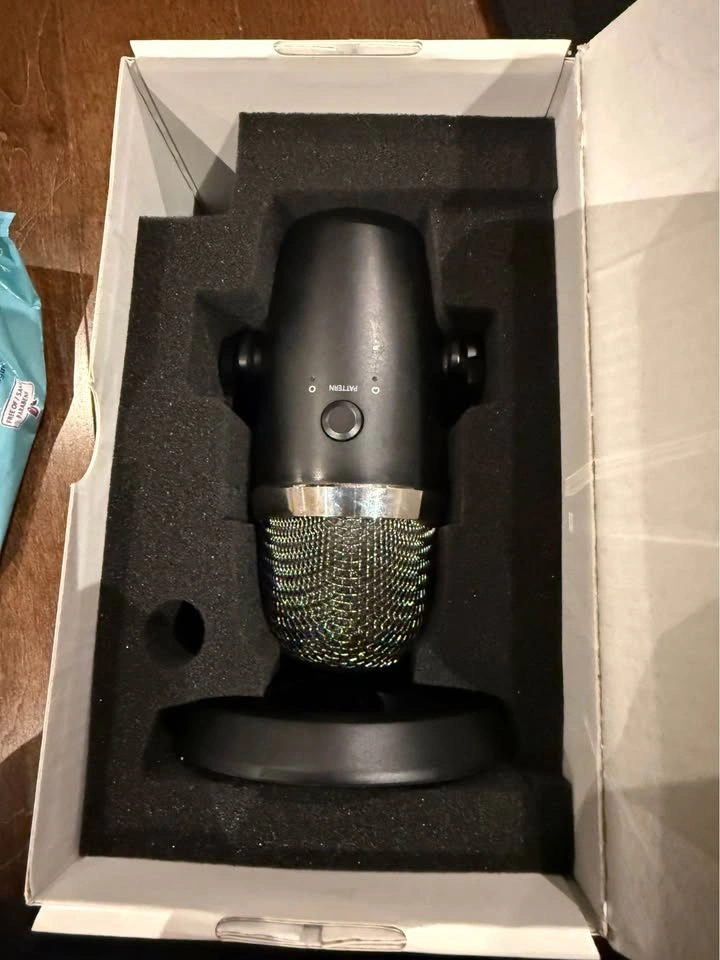 USED, LIKE NEW Blue Yeti Nano USB Microphone - photo 4