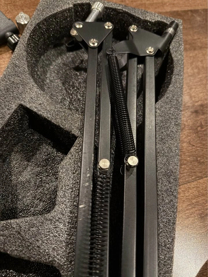 USED, LIKE NEW NEUMA Professional Microphone Stand Accessory Set - photo 3