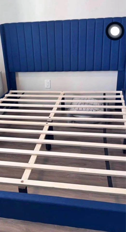 Queen Bed frame - photo 3