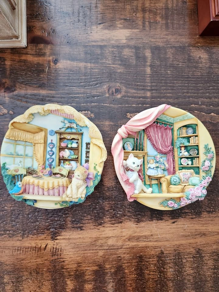 Purrfectly at Home Collector Plates