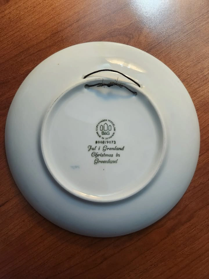 Royal Copenhagen & Bing & Grondahl 1972 Collector Plates - photo 2