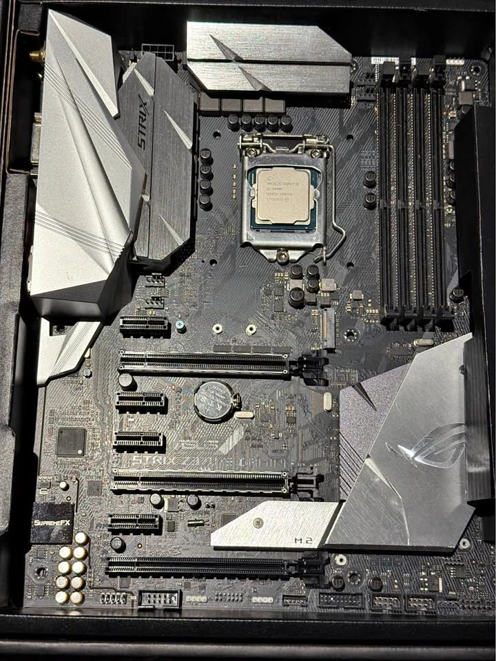 ASUS ROG STRIX Z370-E Motherboard with Intel Core i5-8600K