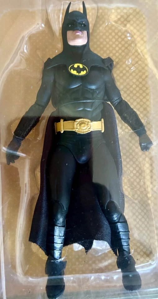 NECA Batman 1989 Michael Keaton 7" Action Figure - photo 2