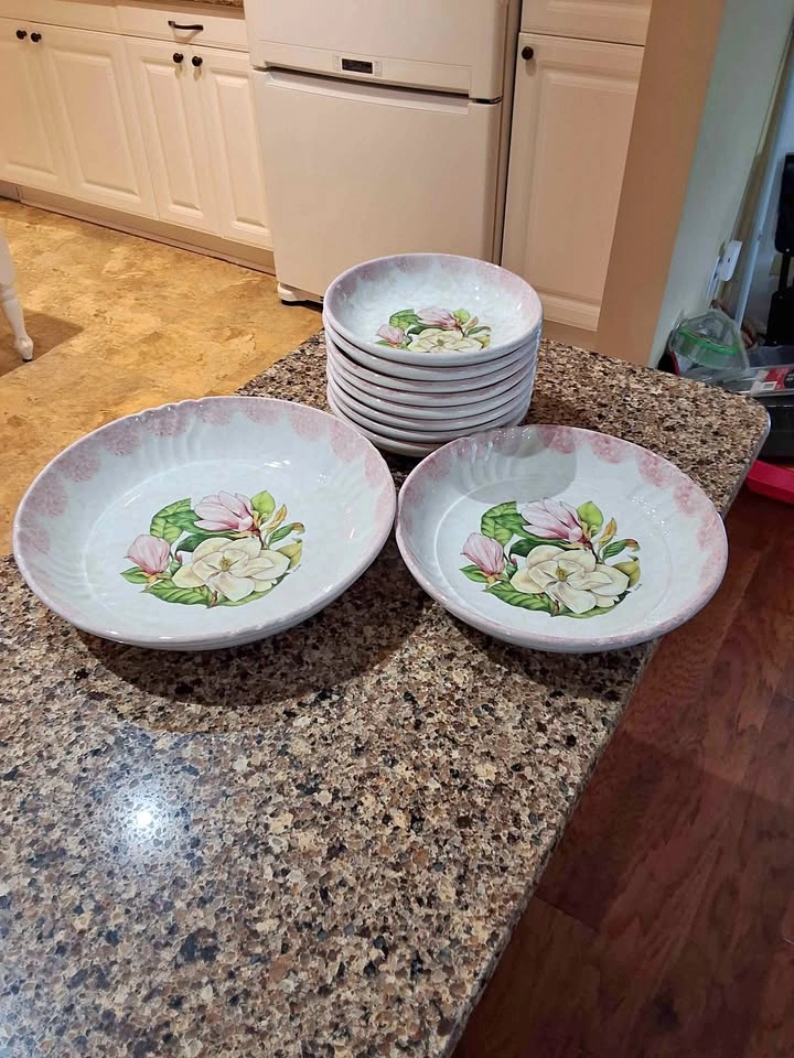 Italian Magnolia Floral Pasta Bowls - Set of 10