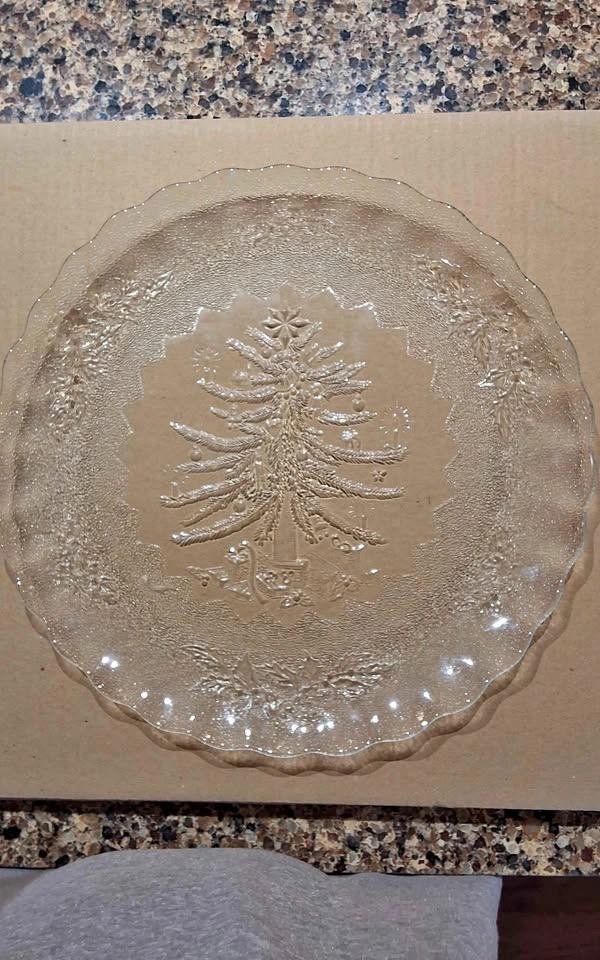 Vintage Clear Glass Christmas Tree Serving Platter