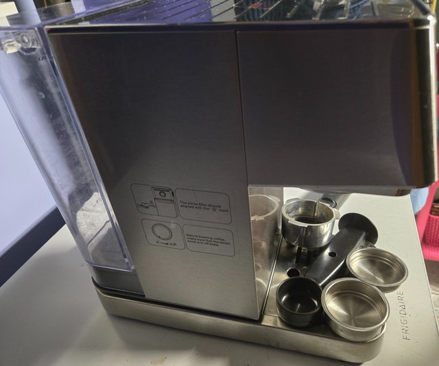 Cozeemax Espresso Machine with Steam Wand - photo 3
