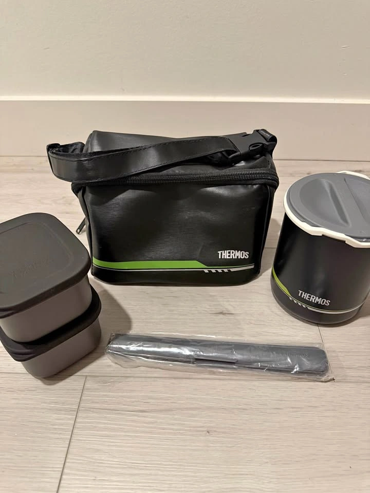 THERMOS THERMAL BENTO BOX $50 Last price