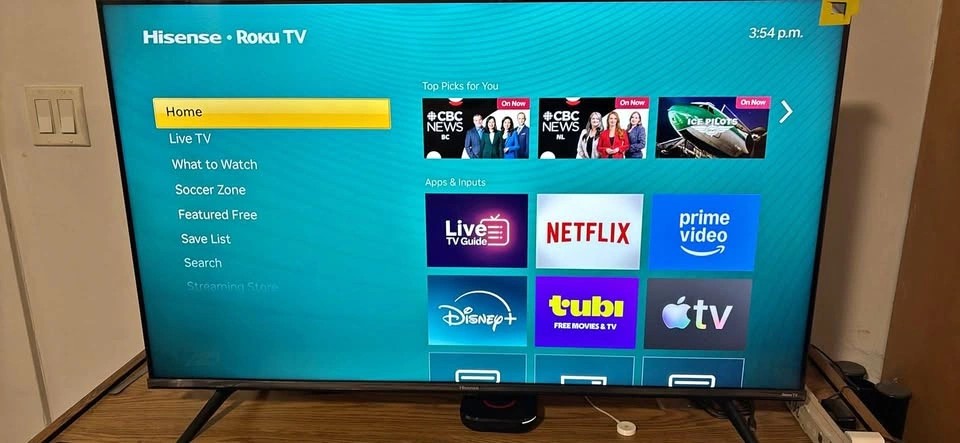 Hisense 43" R6 Series 4K UHD Roku Smart TV