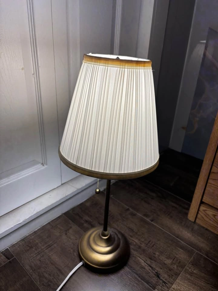 Bed lamp and table lamp - photo 2