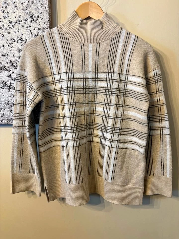 RW&CO sweater women’s small